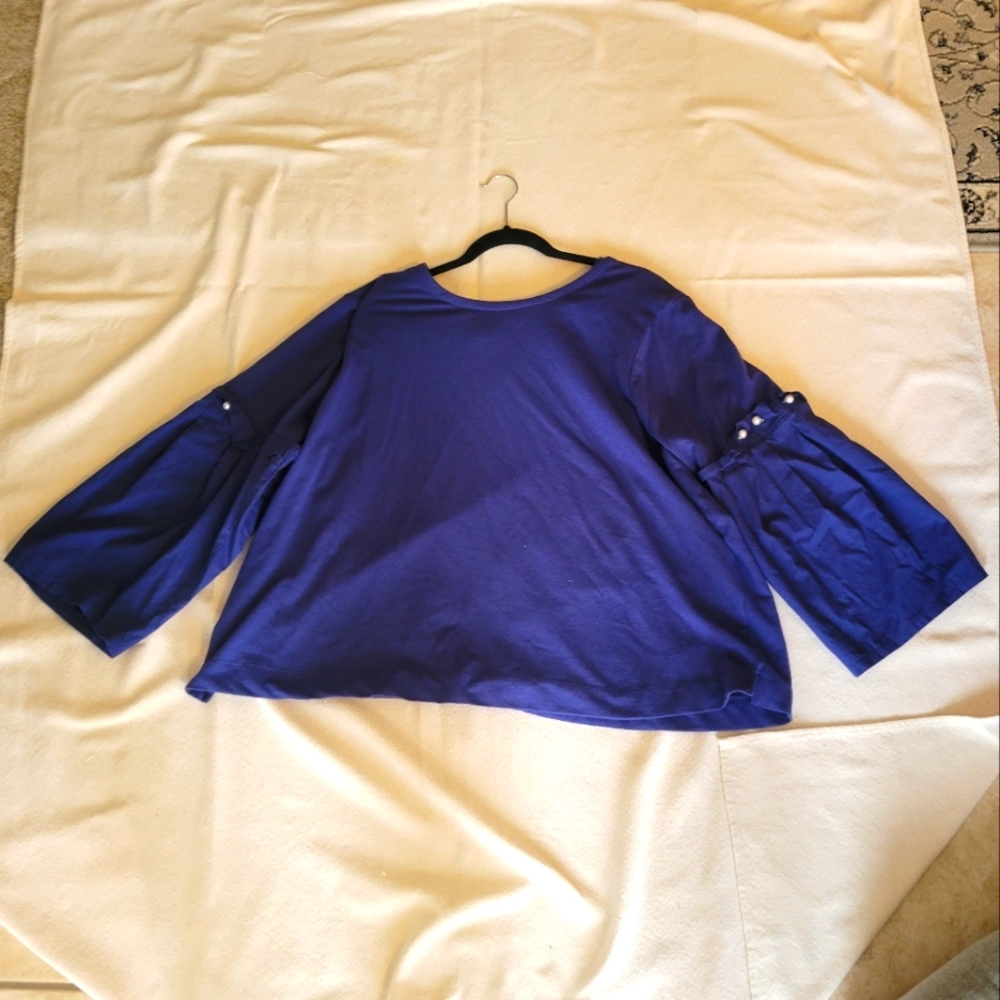 Lane Bryant 26/28 long sleeve Blue knit top